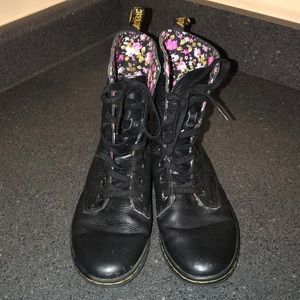 Women’s Size 7 Dr. Martens Black Combat Boots
